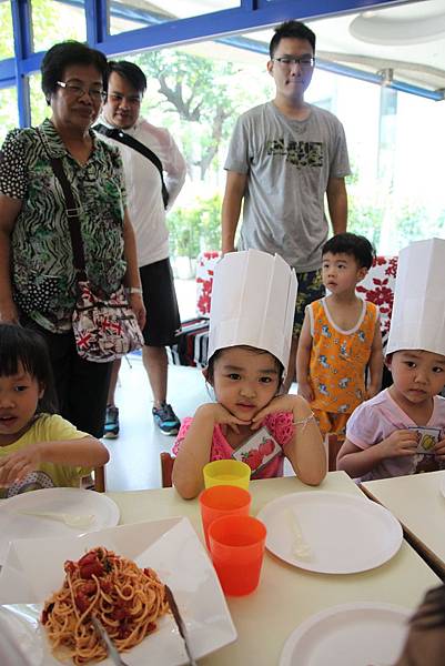 寶妞幼稚園體驗烹調義大利麵_062716(42).JPG