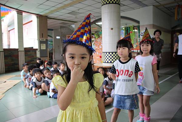 寶妞幼稚園慶生會_090616(8).JPG