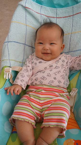 DSC02402笑嘻嘻4M.JPG