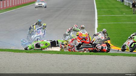 motogp_crash001_original.jpg