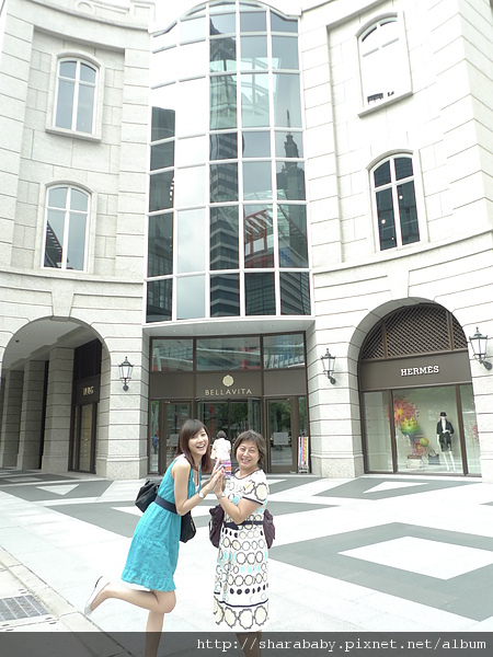 走了半天總算是來到Bellavita