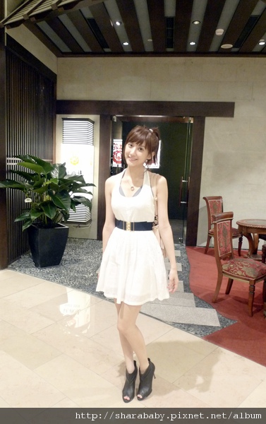 大熱天在百貨公司吹冷氣相當好