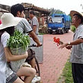 這是要去賣菜嗎..