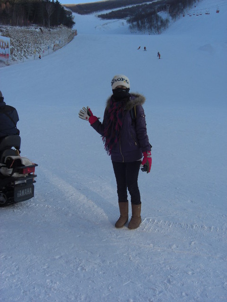 原本以為沒事了所以把雪衣脫掉