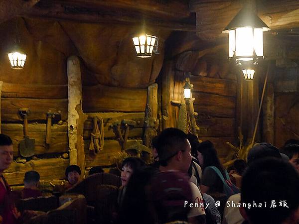 七個小矮人礦山車 (3).jpg