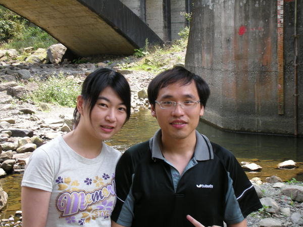 炮王賢伉儷