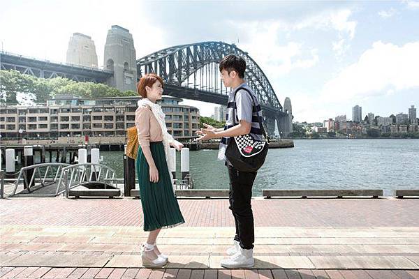 -R1C8043-0325-jpg_024116