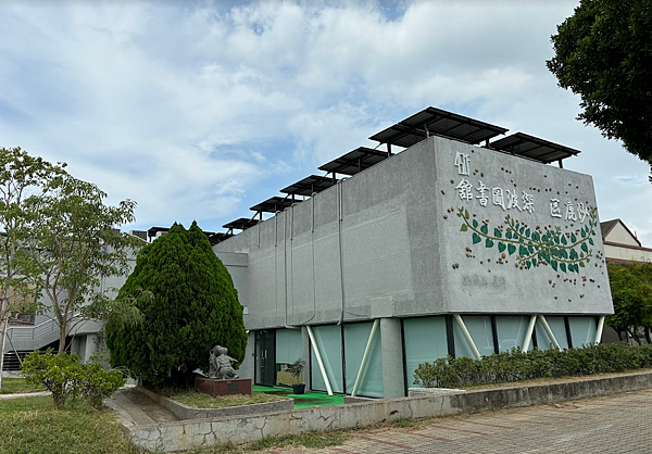 【親子共讀】設有親子共讀區且環境清幽的圖書館-臺中市立圖書館