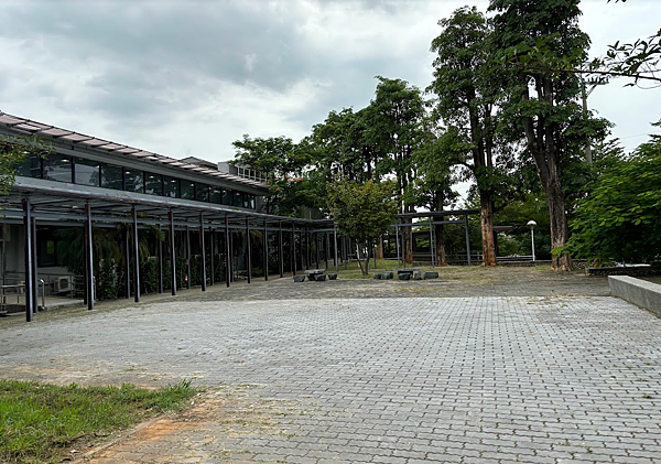 【親子共讀】設有親子共讀區且環境清幽的圖書館-臺中市立圖書館 【親子共讀】設有親子共讀區且環境清幽的圖書館-臺中市立圖書館