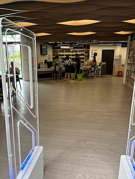 【親子共讀】設有親子共讀區且環境清幽的圖書館-臺中市立圖書館 【親子共讀】設有親子共讀區且環境清幽的圖書館-臺中市立圖書館