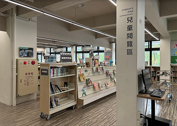 【親子共讀】設有親子共讀區且環境清幽的圖書館-臺中市立圖書館 【親子共讀】設有親子共讀區且環境清幽的圖書館-臺中市立圖書館