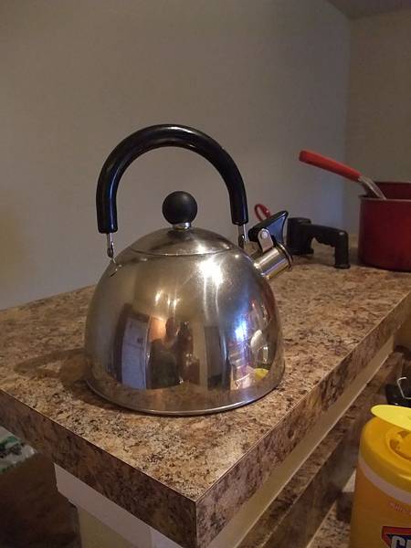 tea pot--$5