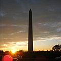 夕陽下的紀念碑