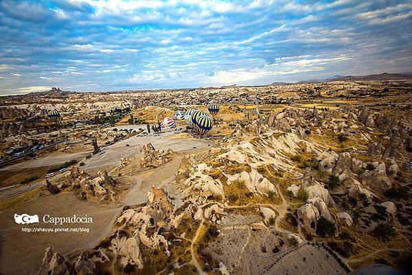 Cappadocia_hot_air_balloon_24.jpg