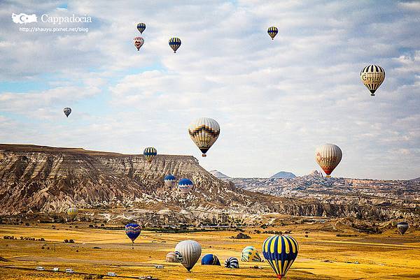 Cappadocia_hot_air_balloon_57.jpg