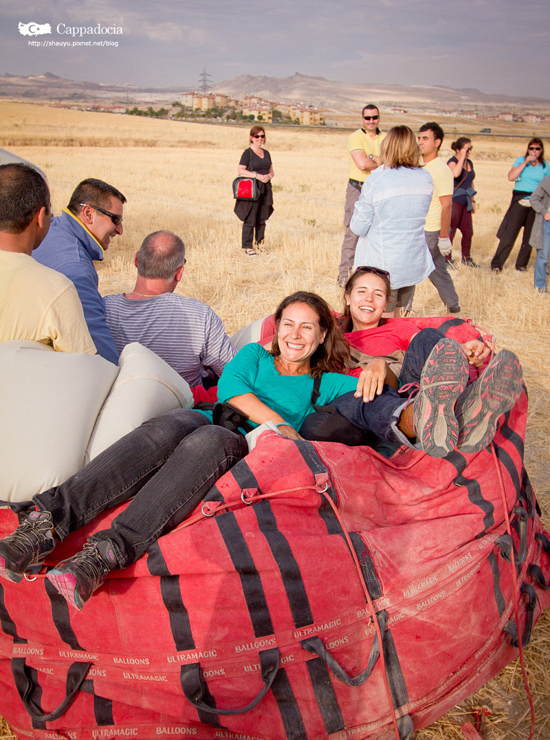 Cappadocia_hot_air_balloon_74.jpg