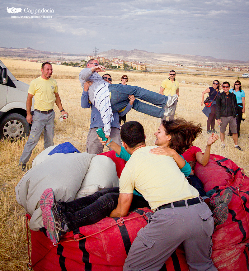 Cappadocia_hot_air_balloon_73.jpg