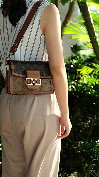 LV DAPHINE MINI