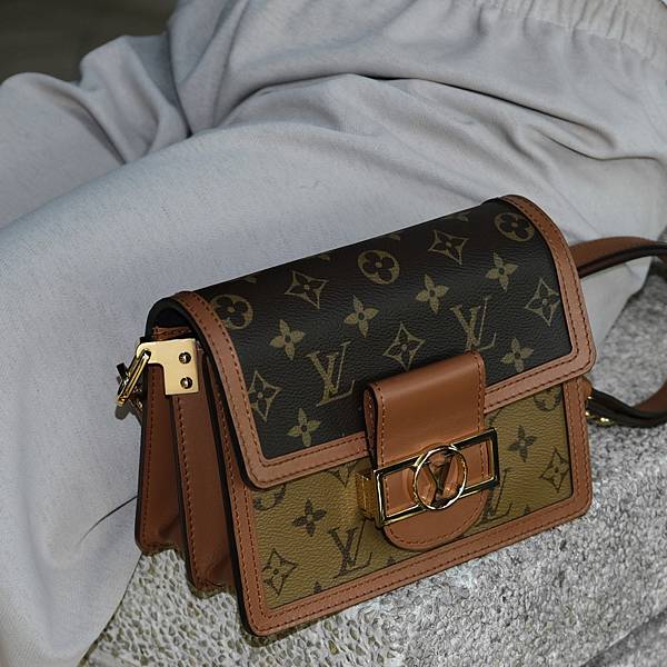 LV DAPHINE MINI