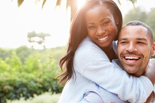 couple-damoureux.jpg couple-damoureux.jpg