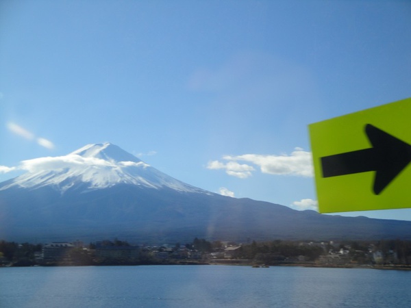 富士山10(湖畔).jpg