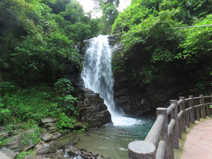 屏東來義神鷹瀑布