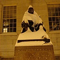 再拍一次John Harvard