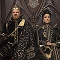 Queen of Longtrellis (Salma Hayek), King Longtellis (John C.Reilly).jpg