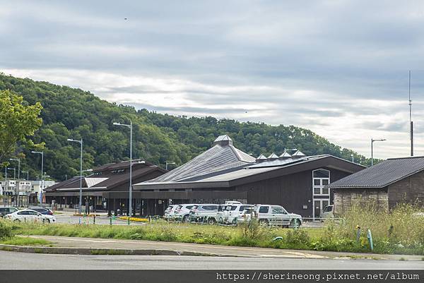 1R2A2685.jpg 1R2A2685.jpg