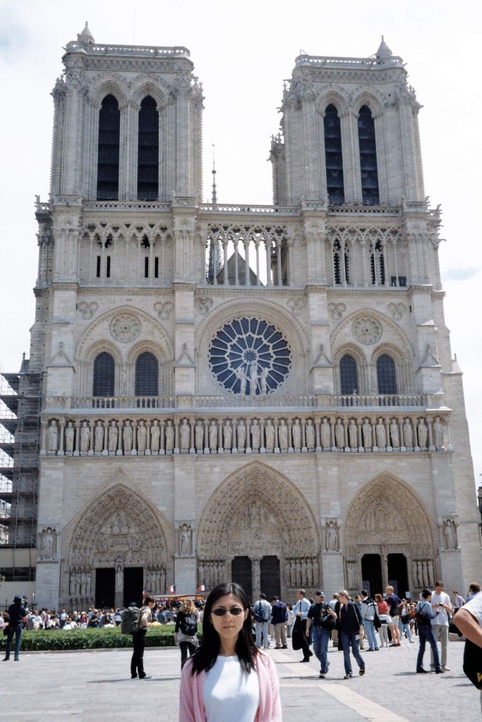 2001-07-21_02_Paris_Notre Dame_02.jpg