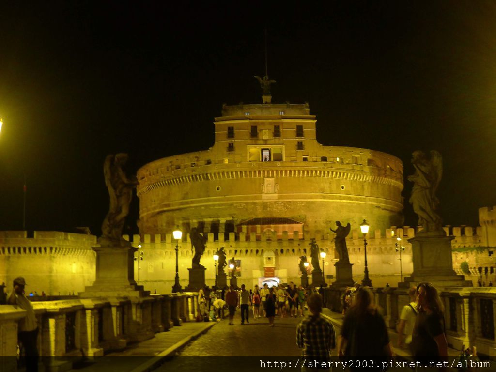 14 Ciao義大利day 9 3 夜遊羅馬 在古羅馬市集 Foro Romano 與聖天使城 Castel Sant Angelo 挑戰人體極限 Sherry家人的小窩 痞客邦