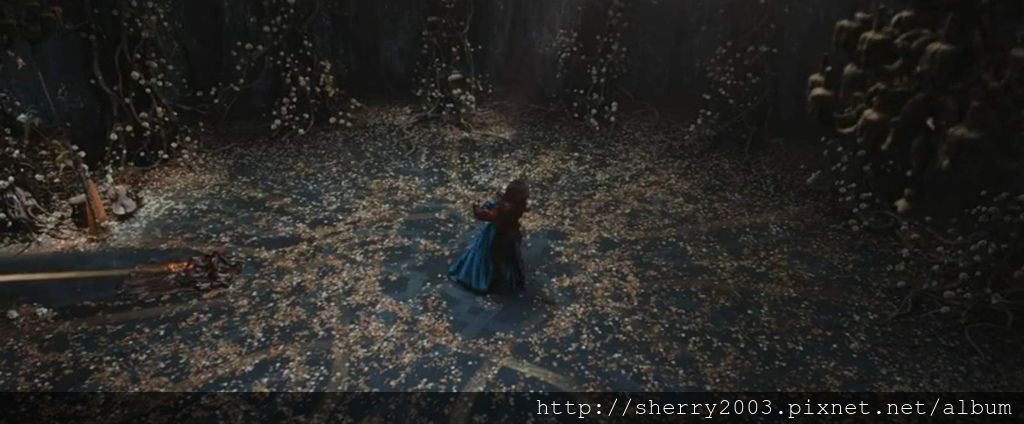 La Belle et La Bete_14.jpg La Belle et La Bete_14.jpg