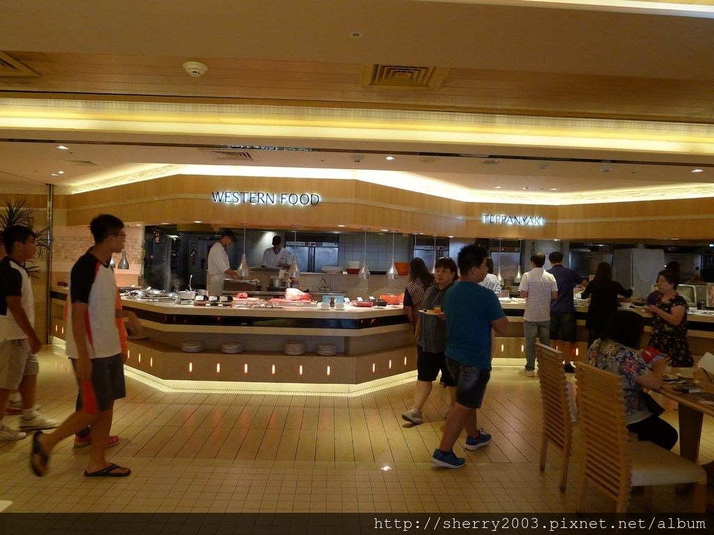 食記 台中西區 漢來海港自助餐廳台中店 南霸天生猛海鮮大作戰 飽足 飽足 飽足 又是包肥的一天 Sherry家人的小窩 食記 台中西區 漢來海港自助餐廳台中店 南霸天生猛海鮮大作戰 飽足 飽足 飽足 又是包肥的一天 Sherry家人的小窩