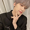 official_oneus_20210207_144456_3.jpg