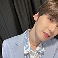 official_oneus_20210621_230250_1.jpg