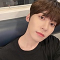 official_oneus_20210809_164608_0.jpg