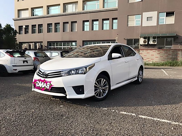 5.2014年 豐田 ALTIS 改Z包 帥氣流線型 省油一哥 白色.jpg