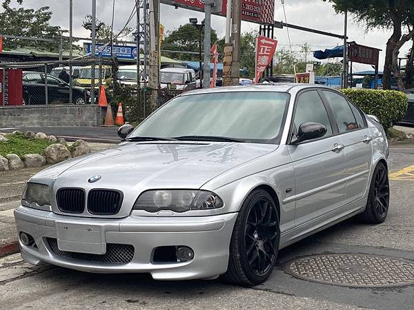 1999 E 46 323 銀 跑14W_210108_0