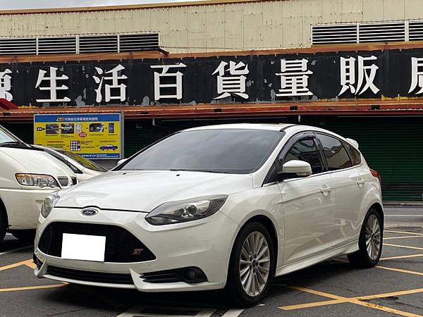 13年 FOCUS 2.0S 頂 跑14.7W 開 38.8萬_210105_0