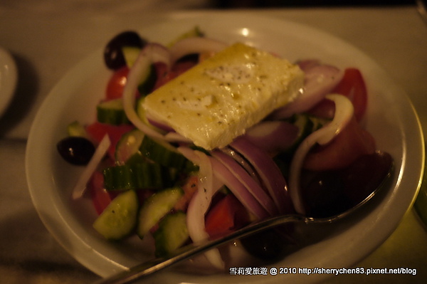 他的Greek Salad 真的好吃~