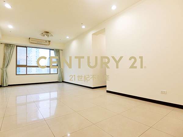 售榮耀之星3房附車位總價1258萬權狀47 48坪歡迎賞屋0936364767 小蔡 21世紀不動產林口捷運站加盟店蔡振芳 在地 林口 人 在地經營