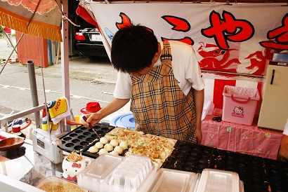 我們的午餐：章魚燒300jpy