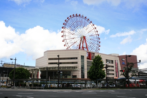 _MG_0108回頭看博多車站跟旁邊的百貨公司.jpg