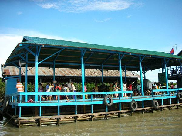 TonleSap Lake 洞里薩湖~水上學校