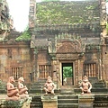 女皇宮Banteay Srei 內殿4.jpg