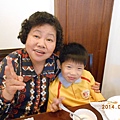 103.4.6於竹東鎮空笙庭健康蔬食館為母親暖壽