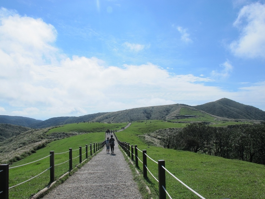 【陽明山】陽明山東段縱走 之 風櫃嘴、頂山、北五指山草原、石