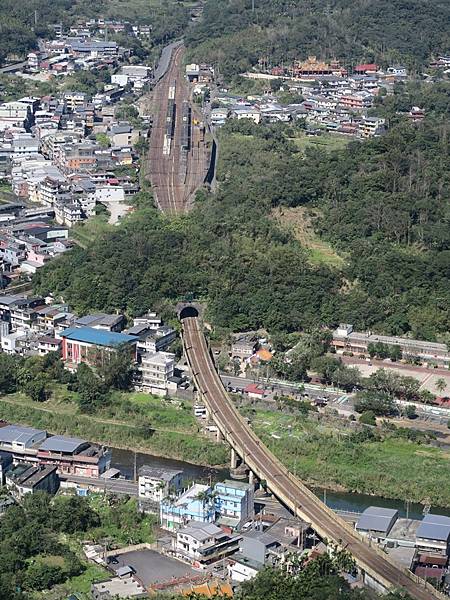 逸仙山步道 (14).JPG