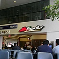 Miami airport's Pizza Hut