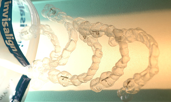 invisalign-back-lite.jpg